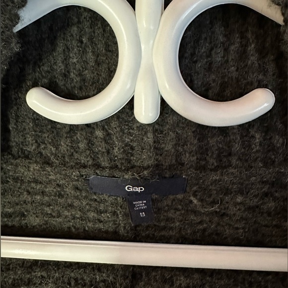 GAP wool cardigan size medium - Picture 3 of 3